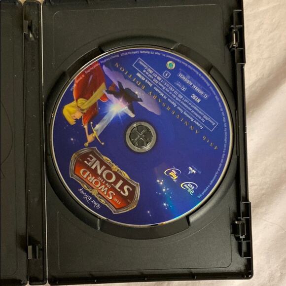 Disney The Sword in the Stone 45th Anniversary DVD Magic Classic Pre-Owned - Picture 5 of 7